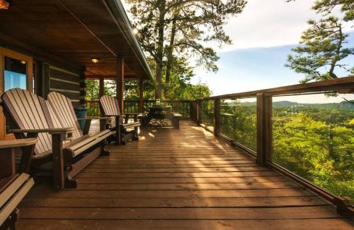 Pine Ridge House | Cliffside Family Retreat with View