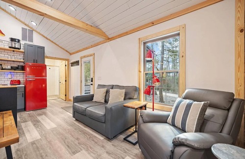 Rogers Cabin | Cloud 9 | Hot Tub Climbing Wall | Heart of Red River Gorge | Sleeps 4
