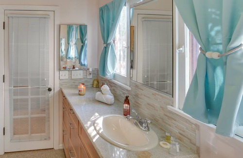 Colton Apartment | Colton Studio w/Fire Pit, 4 Mi to San Bernardino!