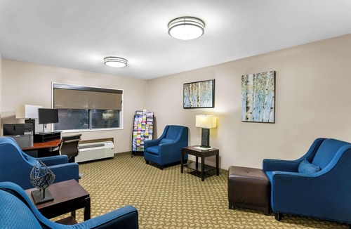 Frederick Hotel | Comfort Inn Red Horse Frederick
