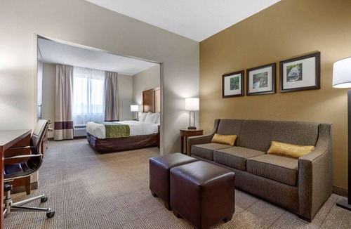 Lenoir Hotel | Comfort Inn & Suites Lenoir Hwy 321 Northern Foothills