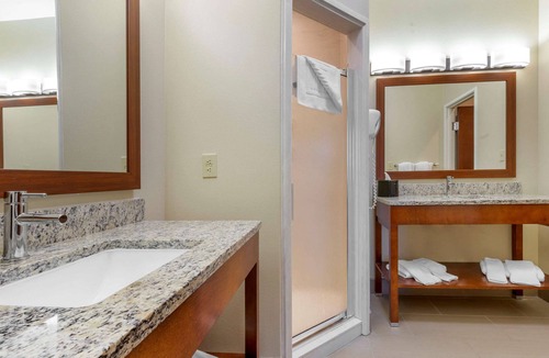 Lenoir Hotel | Comfort Inn & Suites Lenoir Hwy 321 Northern Foothills