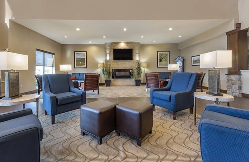 Bridgeport Hotel | Comfort Suites Bridgeport - Clarksburg