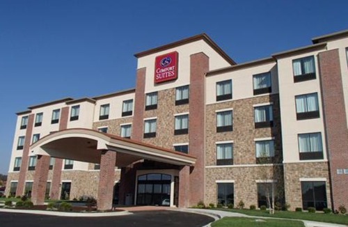 Bridgeport Hotel | Comfort Suites Bridgeport - Clarksburg