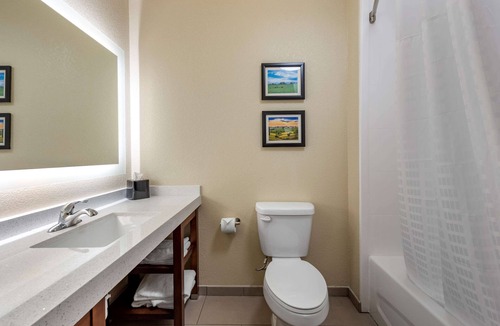Dry Ridge Hotel | Comfort Suites Dry Ridge