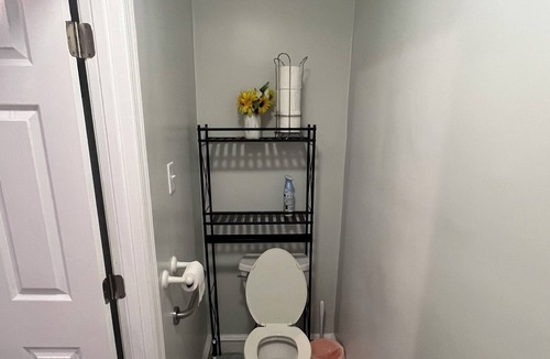 Halfway Apartment | Comfy 2 bedroom apartment with Shared entrancea and Kitchen.
