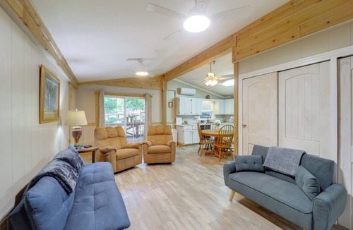 Newland House | Community Perks! Mountain Home w/Deck in Newland