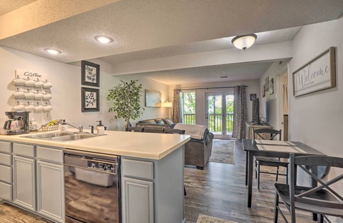 Notch Estates Condo | Condo near Silver Dollar City w/Pool, Deck, Views