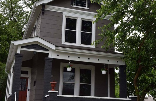 Arlington Heights House | Convenient to Everywhere! Train-Themed Bnb by active Railroad - Cincinnati Area