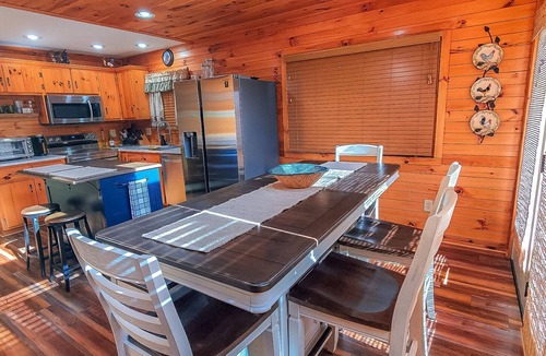 Grassy Creek Cabin | Cooler Temps, Better Memories - 3BR/3BA w/Views, Game Table, & WiFi