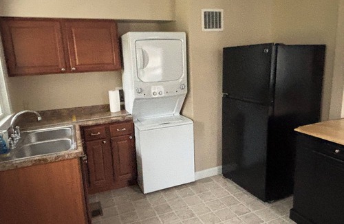 Mount Orab House | Corporate Cozy Home away from Home 1-bedroom house in soothing Mt. Orab with AC