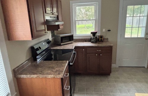 Mount Orab House | Corporate Cozy Home away from Home 1-bedroom house in soothing Mt. Orab with AC