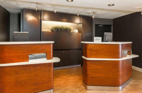 Monroe Hotel | Courtyard by Marriott Monroe Airport