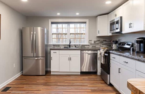 Swannanoa House | Covey Cottage | Hand-Crafted Asheville Retreat with Game Room + Fire Pit
