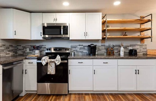 Swannanoa House | Covey Cottage | Hand-Crafted Asheville Retreat with Game Room + Fire Pit
