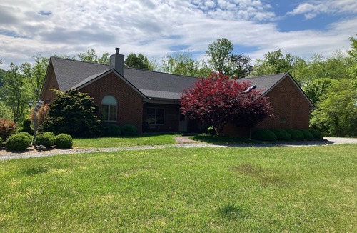 Tri-Cities House | Cox Haven- Beautiful & Spacious 2BR/2.5 Bath Home with working Cattle farm