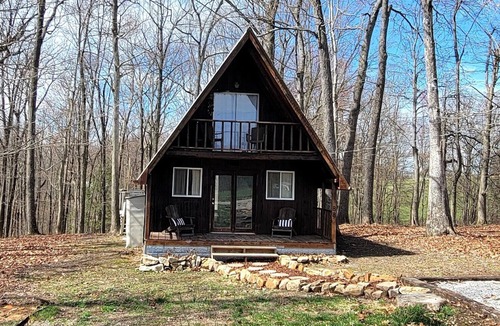 Wellington Cabin | Cozy A-Frame Near Cave Run Lake - Private, Firepit, Deck, Sleeps 6