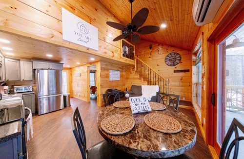 Roan Mountain Cabin | Cozy Cabin #3 - 4 Wheel Drive Needed During Winter