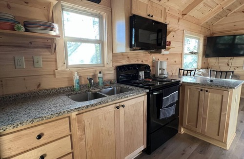 Pisgah Forest Cabin | Cozy Cabin in the Woods