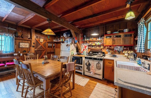 Terra Alta Cabin | Cozy Cabin w/Pavilion, Deck, Fireplace & FirePit