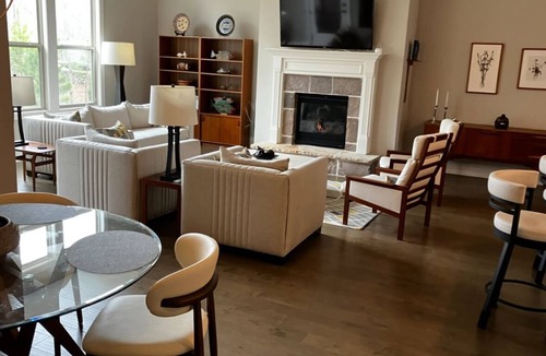Alma Ski Chalet | Cozy chalet with fitness room, WiFi in adorable ATL