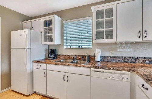 Branson Condo | Cozy Condo Centrally Located just off the Strip