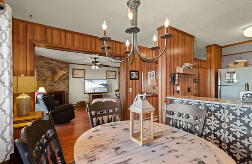Beech Mountain Condo | Cozy Condo: Discover Beech Mountain's Fall/Winter Beauty!