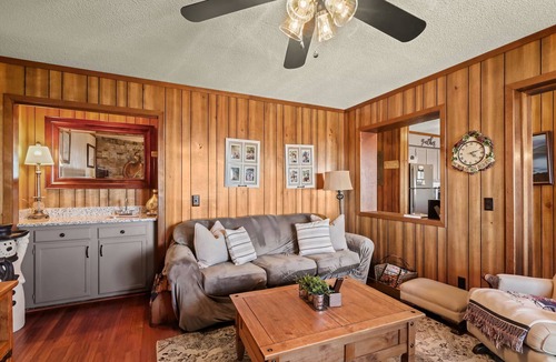 Beech Mountain Condo | Cozy Condo: Discover Beech Mountain's Fall/Winter Beauty!