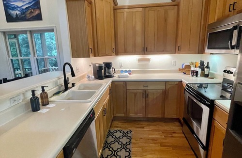 Brevard House | Cozy Connestee Falls Escape: Hiking & Waterfalls