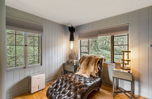 Asheville Cottage | Cozy cottage minutes from downtown Asheville with a countryside feel