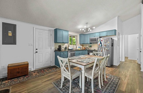 The Woods Ski Chalet | Cozy Cottage w Enclosed Porch, Fireplace & Grill
