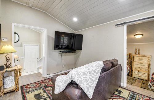 Kodak House | Cozy Cottage w/Pool Btwn Knoxville & Pigeon Forge