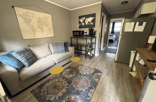 Fayetteville Apartment | Cozy Court Street #5