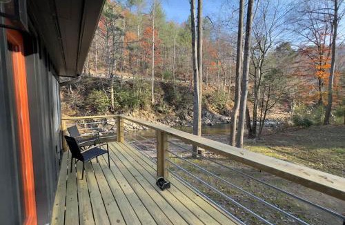 Butler House | Cozy Creekside cabin- 35m to Boone