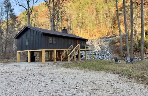 Butler House | Cozy Creekside cabin- 35m to Boone