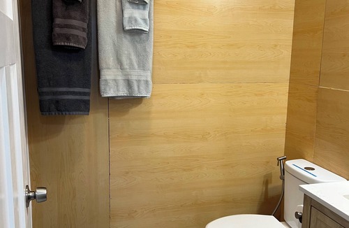 Liberty Apartment | Cozy Efficiency Studio Apartment On Ginkgo Farm