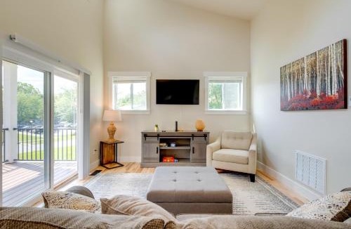 Valley Hill House | Cozy Hendersonville Home .05 Mi to Acusta Trail