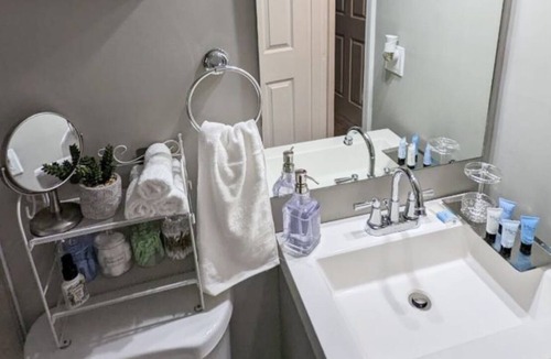 West Price Hill House | Cozy house in Cincinnati, minutes to downtown