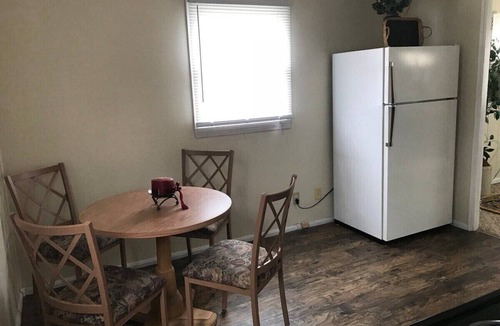 Charleston House | Cozy kanawha city home - Walk to CAMC Hospital