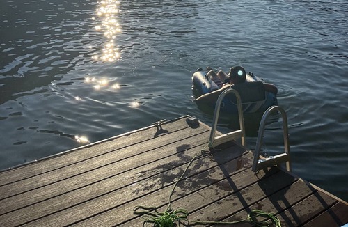 Piney Flats House | Cozy Lake house on Boone Lake with private dock