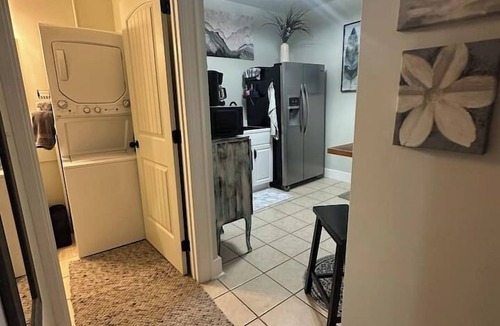 New Oxford Apartment | Cozy Loft Walk to Downtown & Near Gettysburg