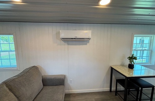 Betsy Layne Apartment | Cozy studio on US 23 between Pikeville and Prestonsburg