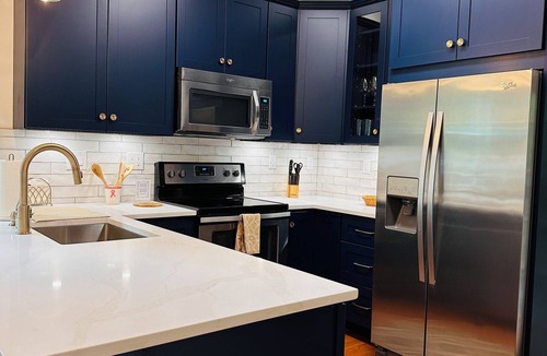 Asheville House | Cozy Updated House near Downtown Asheville and Parkway - Monthly Rates Avail.