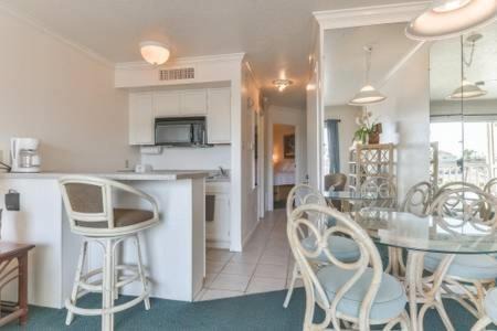 Galveston Hotel | Cozy Value Beach Condo