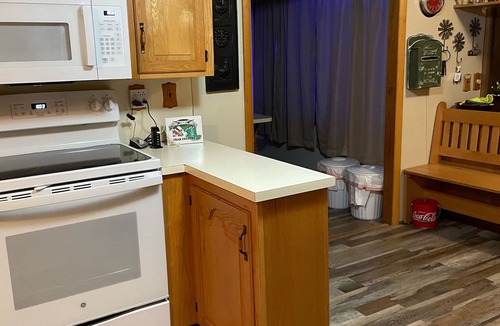 Greencastle Cottage | Cozytown Cottage near Whitetail Ski Resort and Hagerstown Maryland.