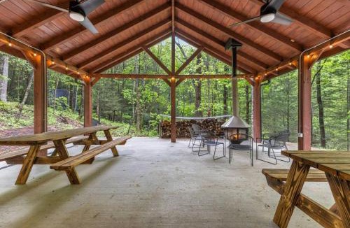 Pine Ridge House | Creekside - Camping Cabin Retreat - RRG, KY
