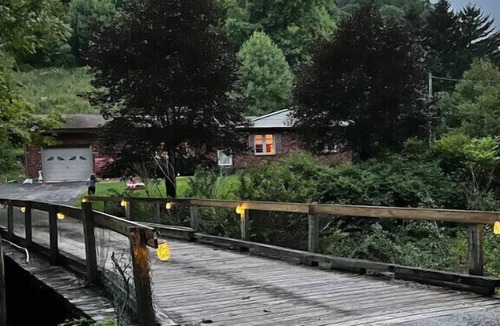 Lansing House | Creekside Rural Retreat in Beautiful Ashe County