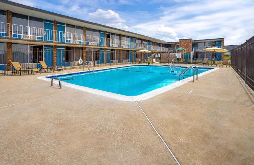 Frederick Hotel | Days Inn of Frederick by Wyndham