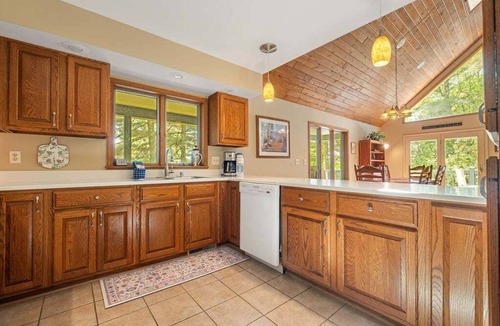 Swanton House | Deep Creek Escape w/Hot Tub, Fire Pit & Pool Table