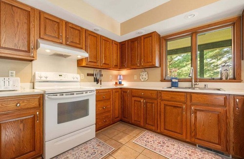 Swanton House | Deep Creek Escape w/Hot Tub, Fire Pit & Pool Table